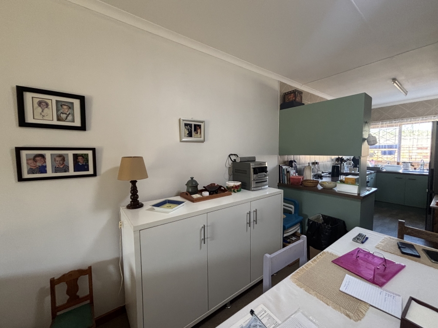 2 Bedroom Property for Sale in Summerstrand Eastern Cape